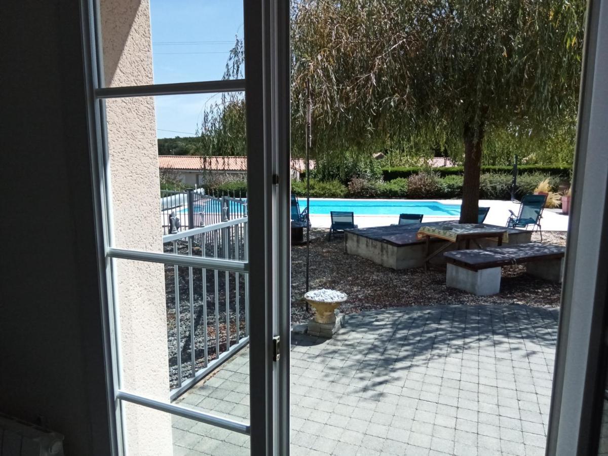 Le Cheminblanc Suite Parentale Saint-Sornin  ภายนอก รูปภาพ